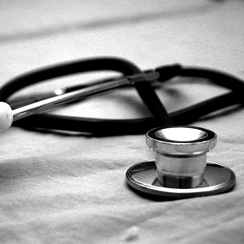 stethoscope to listen to breathing affected by pneumonia